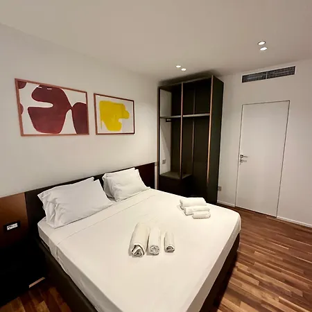 Casa Broletto - Centro Citta Apartament